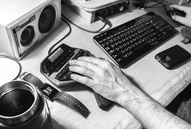 攀上高枝！比亚迪重金赞助曼城引热议 网友戏言：王钰栋有望踢欧冠