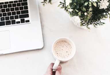 4-0狂胜+少打一人！巴黎客场血洗尼斯，青春中场爆发，法甲争冠再提速